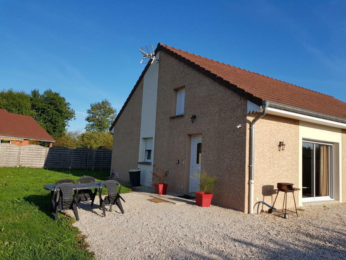 Gite Le Petit Pied-A-Terre La Chapelle-Saint-Sauveur  Dış mekan fotoğraf